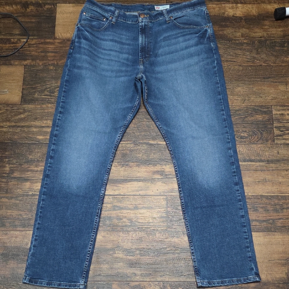 Wrangler Men's Straight Fit Blue Jeans